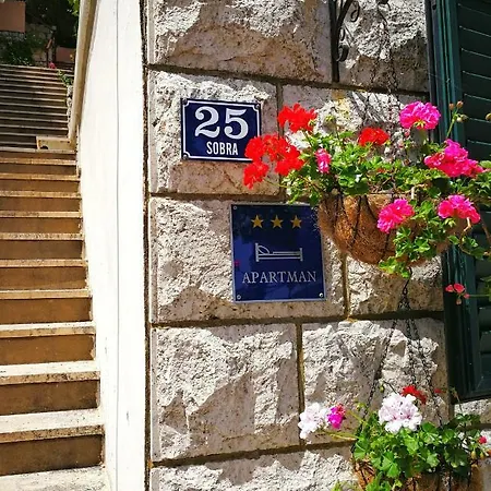 Liana Apartment Sobra